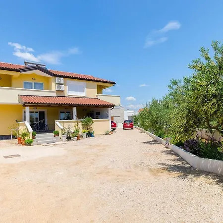 דירה Diora And Silver וודיצה