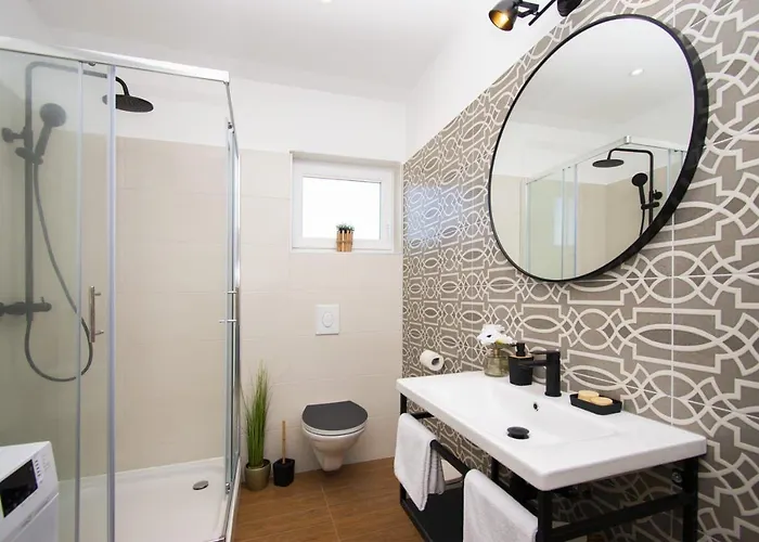 Diora And Silver דירה