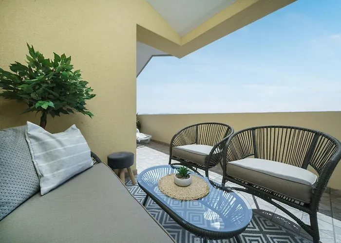 Diora And Silver דירה וודיצה